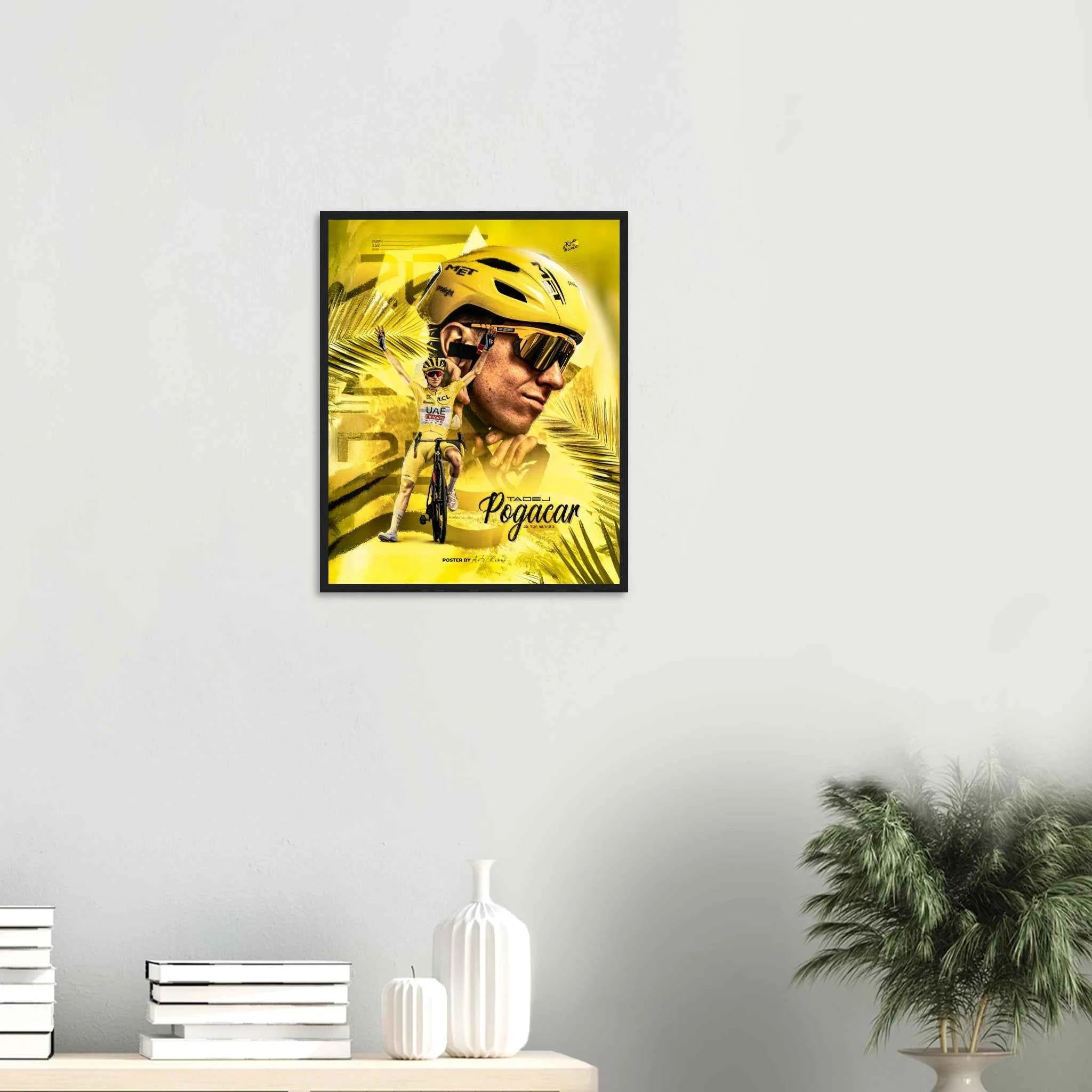 Poster Encadré - Tadej Pogacar Édition maillot jaune