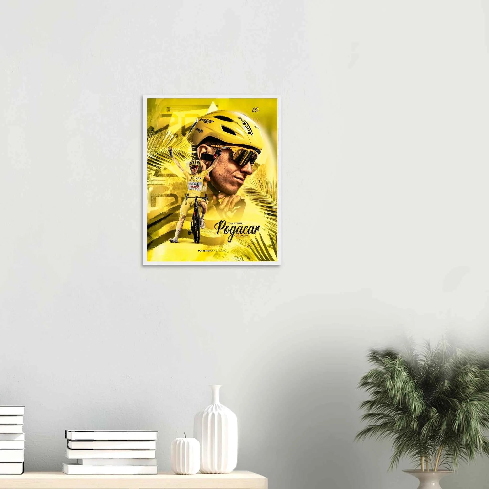 Poster Encadré - Tadej Pogacar Édition maillot jaune